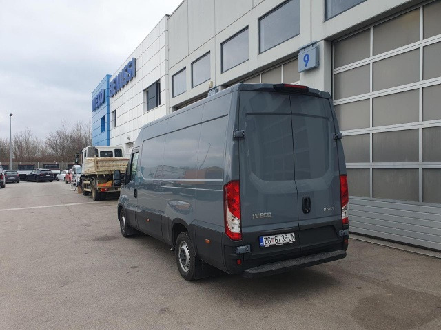 IVECO Daily 35S16A8 V - Passenger van: picture 4