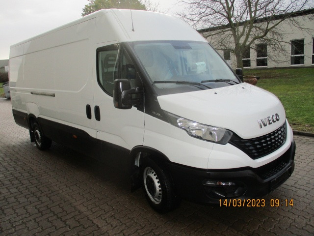 IVECO Daily 35S16V - Panel van: picture 2