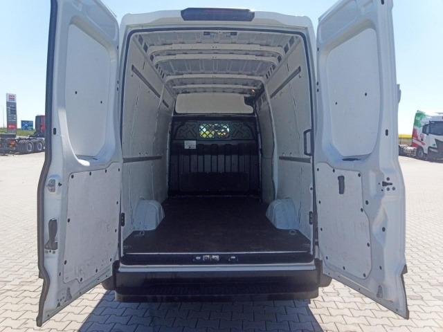 Panel van IVECO Daily 35S16V: picture 13
