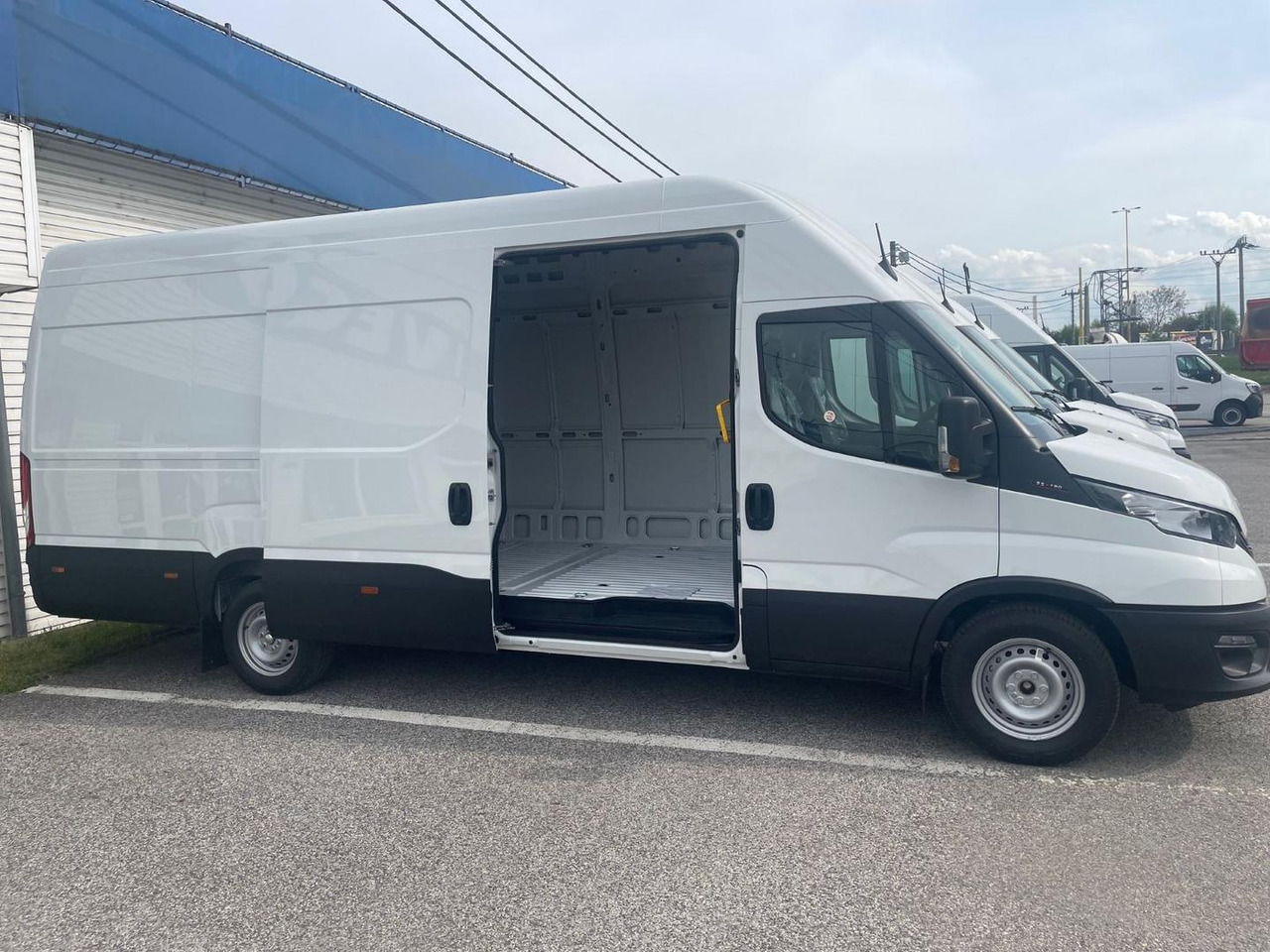 Iveco DAILY VAN, 3.0 D 176k, 35S18H V Evolution H3 - Panel van: picture 5