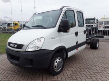 New Commercial vehicle Iveco Daily 35C15 - 4100: picture 1