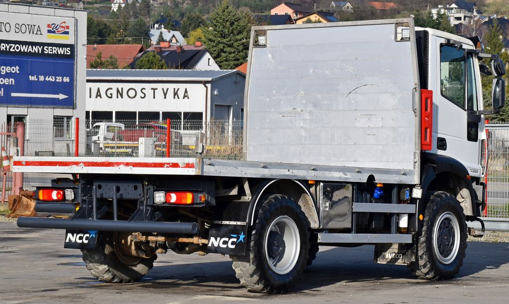 Iveco EUROCARGO 110E25* PLATFORM 4,05 m* 4x4  - Open body delivery van: picture 4
