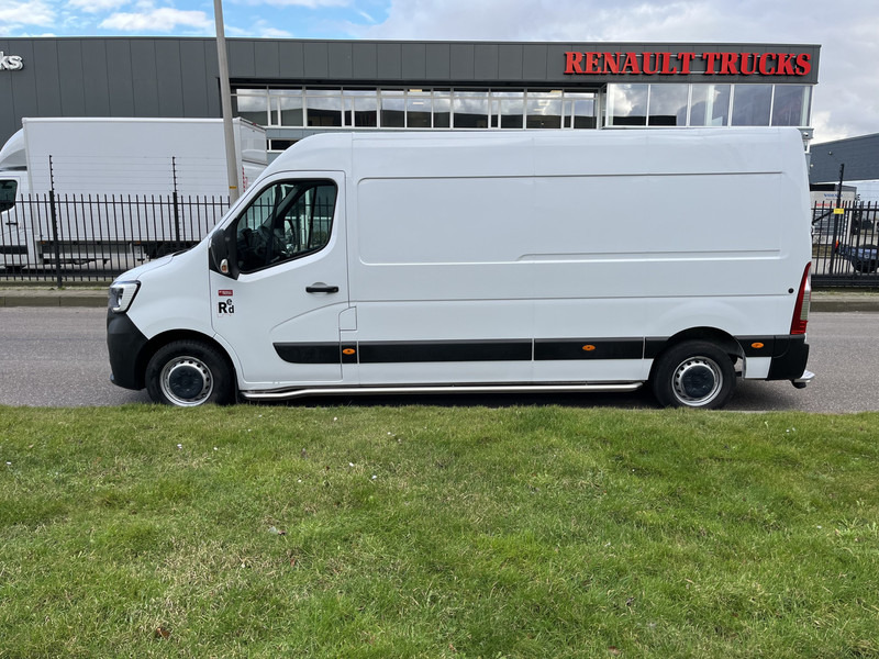 Renault Master Red Edition 135.35 L3 H2 - Panel van: picture 2