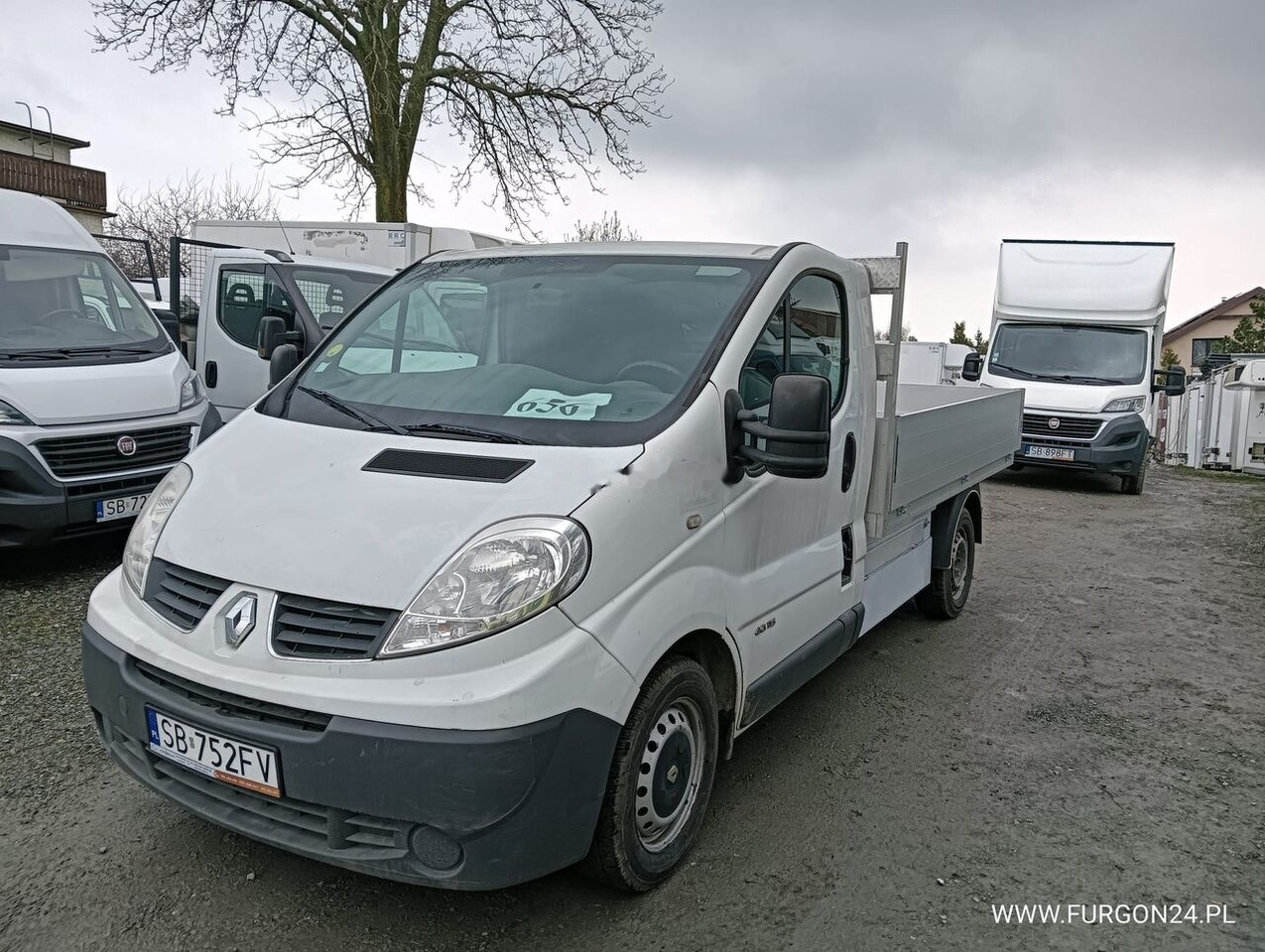 Renault TRAFIC PLATFORMA DO ZABUDOWY NR 686 - Open body delivery van: picture 4