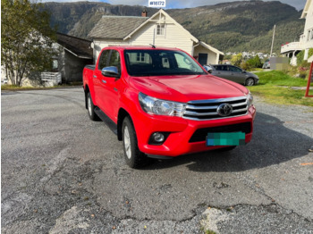 Toyota Hilux - Pickup truck: picture 1
