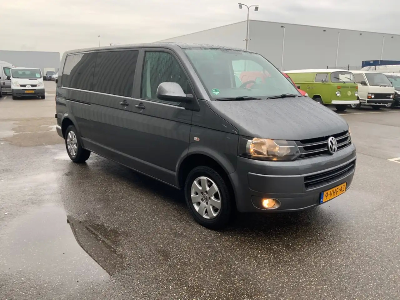 Volkswagen T5 Transporter 2.0 TDI L2H1 DC Comfortline Automaat Dub Cab & Dub - Combi van: picture 5