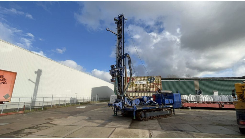 AGBO G200 R - Drilling rig: picture 1