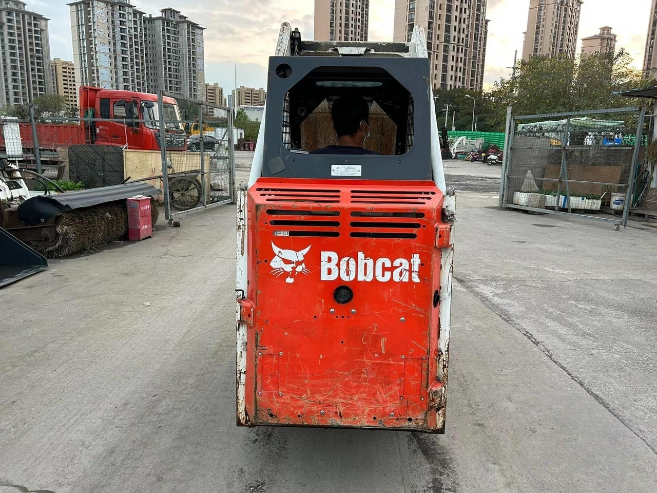 BOBCAT S70 compact loader - Skid steer loader: picture 3