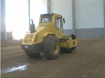 Construction equipment BOMAG BOMAG BW 211: picture 1