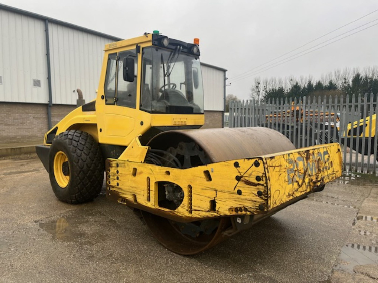 BOMAG  BW216DH-4 - Compactor: picture 5