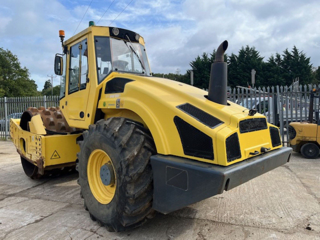 BOMAG  BW216DH-4 - Compactor: picture 5