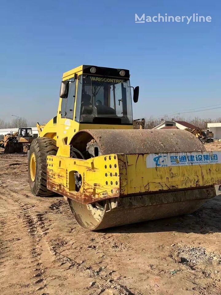 BOMAG BW226DH-4 single drum road roller - Compactor: picture 2