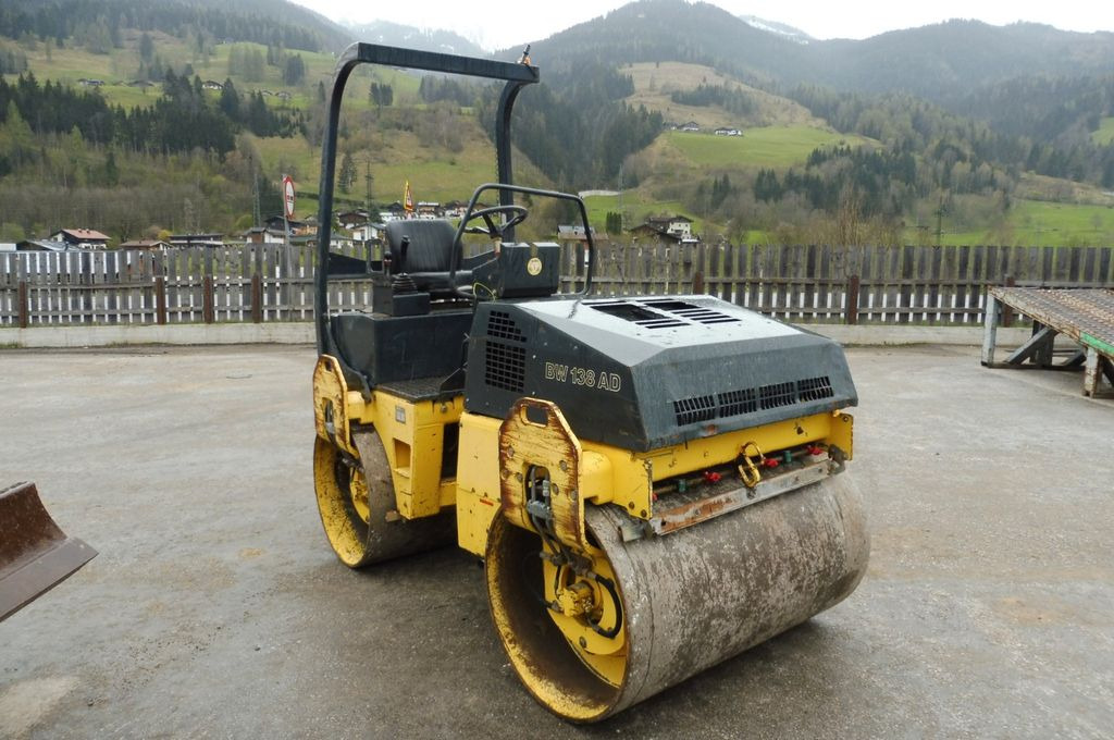 BOMAG BW 138 AD  - Roller: picture 2