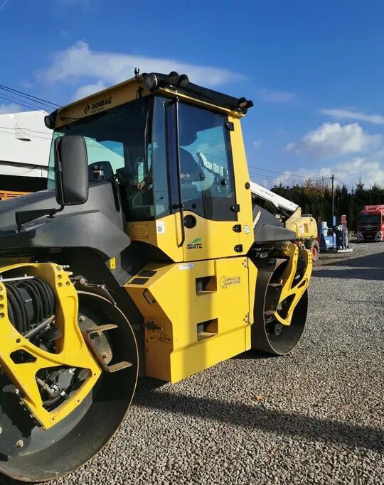 BOMAG BW 174 AP-4f AM - Road roller: picture 4