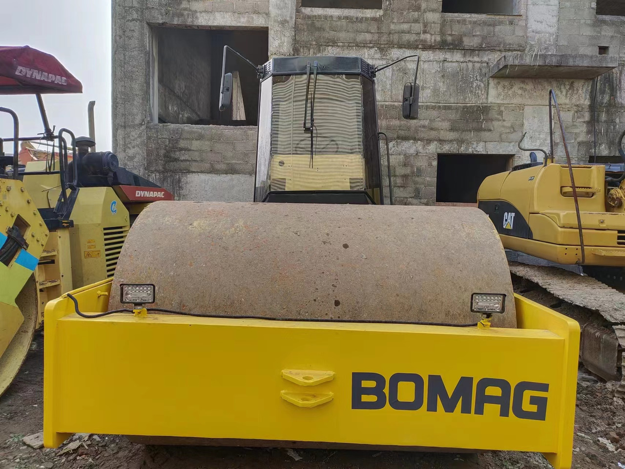 BOMAG BW 217D - Compactor: picture 3
