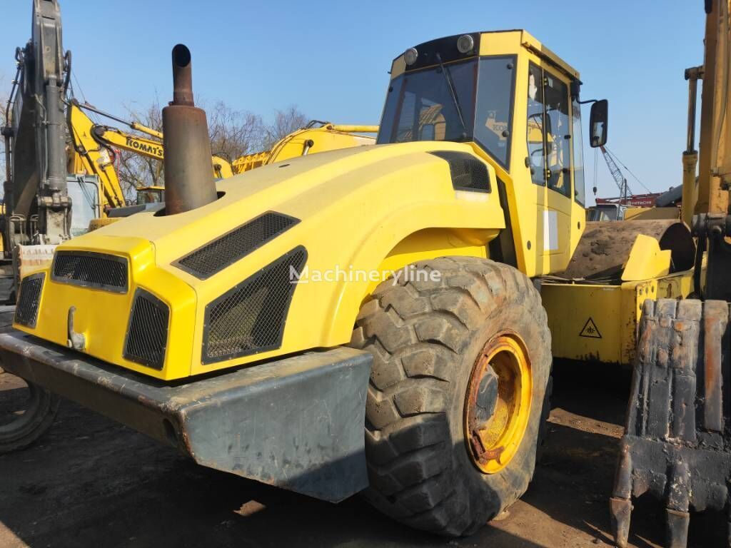 BOMAG BW 226 D H-4 - Compactor: picture 4