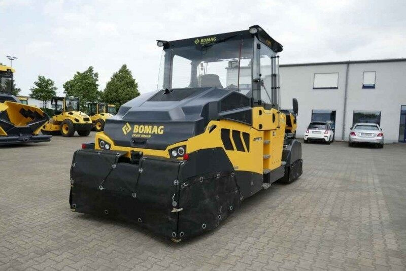 BOMAG BW 28 RH - Pneumatic roller: picture 4