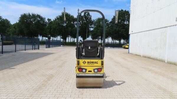 BOMAG BW 80 AD-5 - Road roller: picture 3