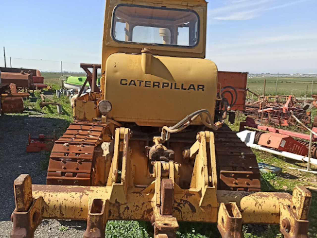 CATERPILLAR D6C - Bulldozer: picture 1