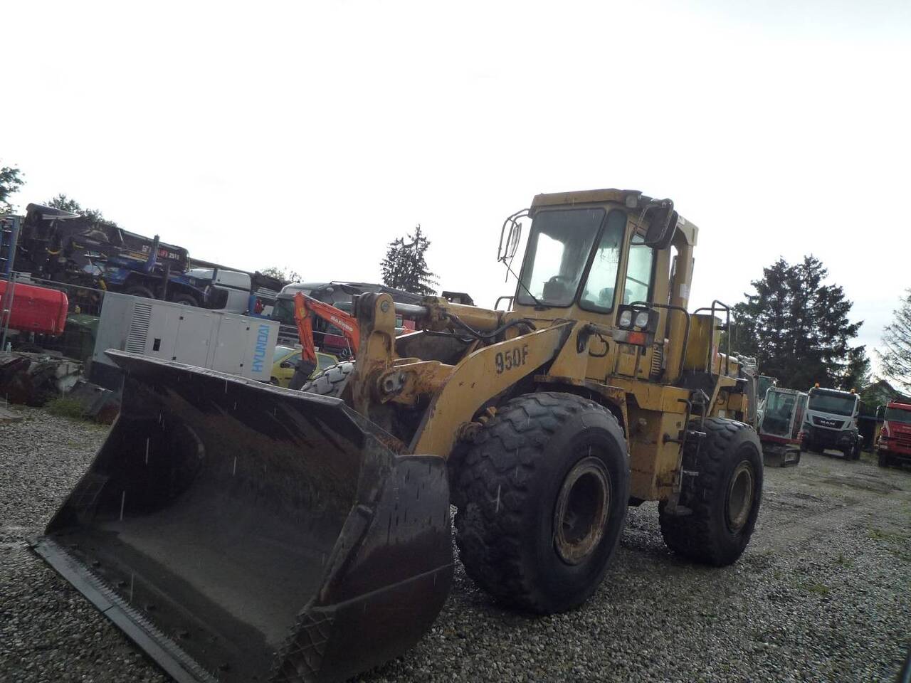 Wheel loader CATERPILLER 950 F: picture 9
