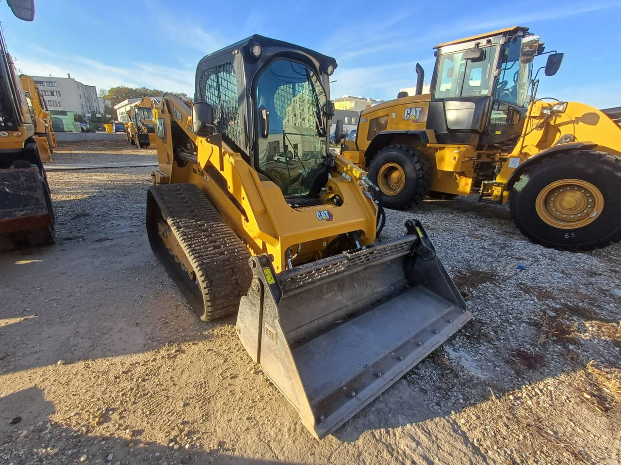 CAT 279D3 - Compact track loader: picture 2