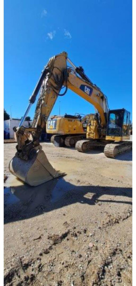 CAT 325F CR - Crawler excavator: picture 5