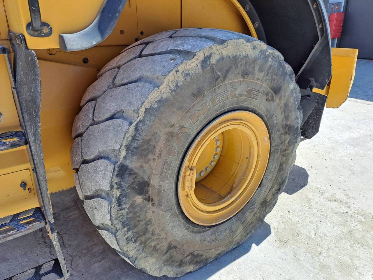 Wheel loader CAT 966M XE: picture 23