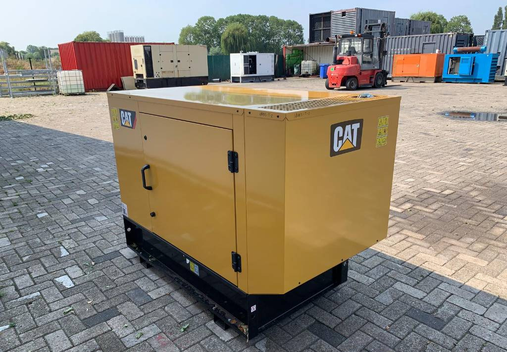 CAT DE13.5E3 - 13.5 kVA Generator - DPX-18001  - Generator set: picture 4