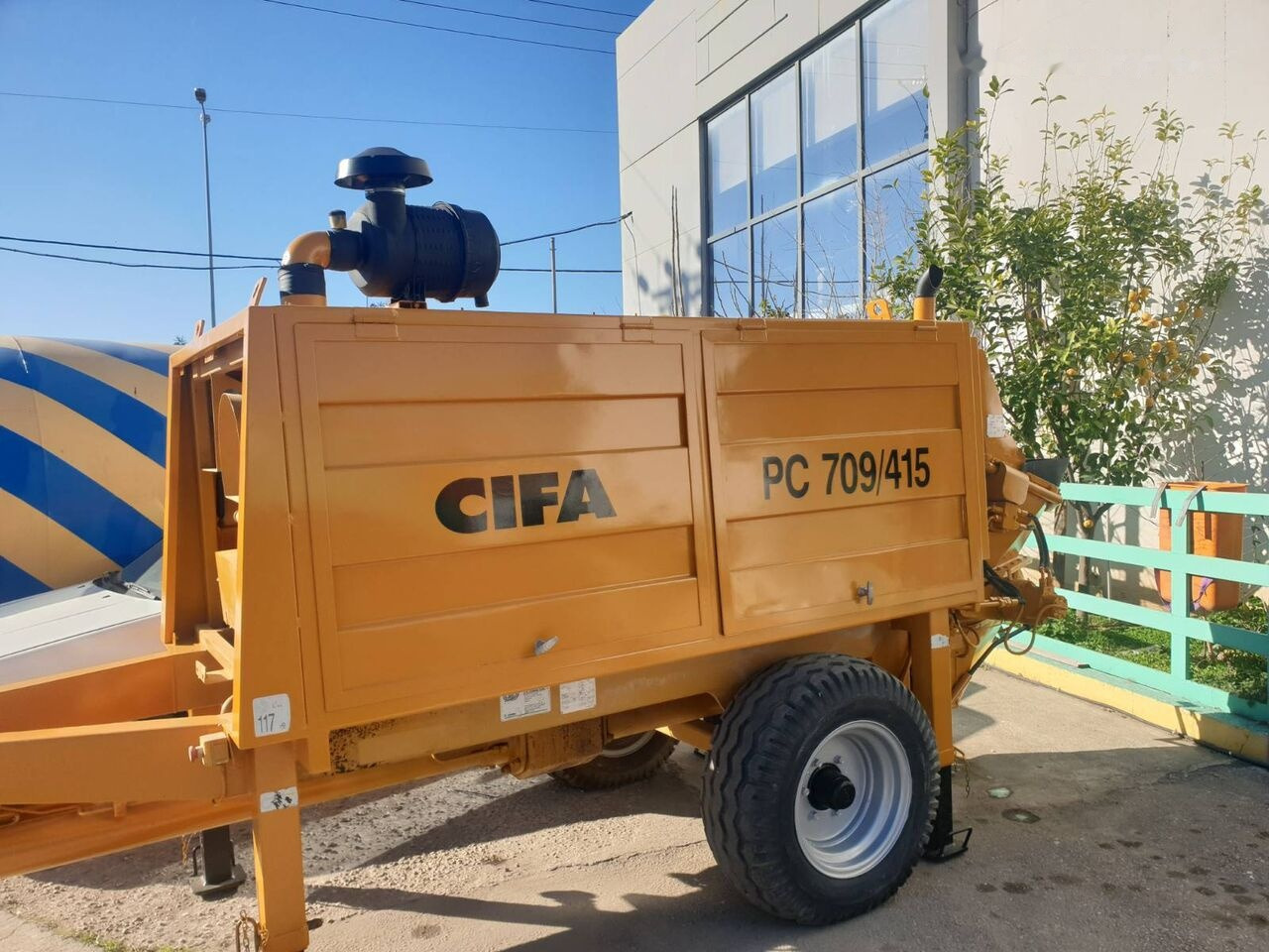 CIFA PC 709/415 - Concrete pump truck: picture 1