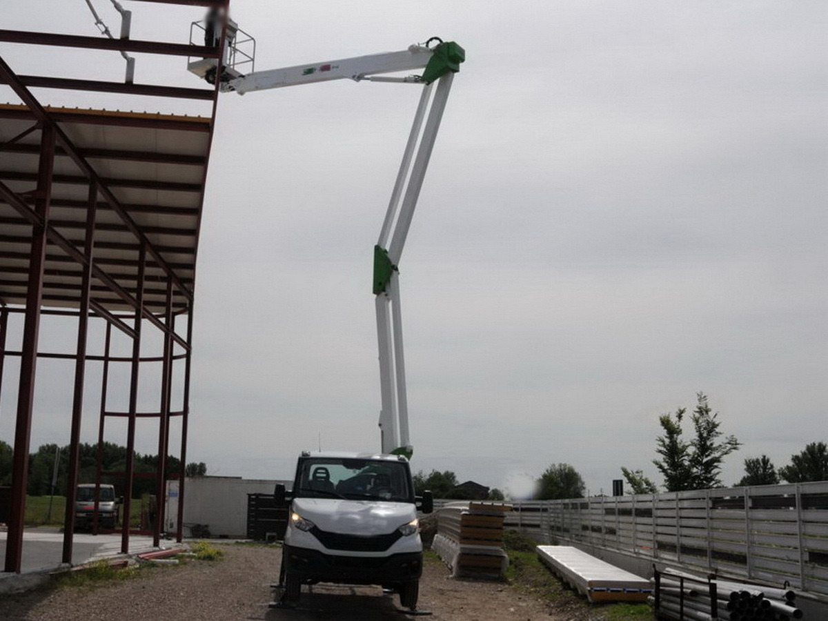 COMET NEWEUROSKY 18-2-7-5 - Truck mounted aerial platform: picture 1