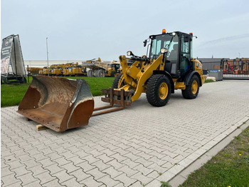 Cat 906M - Wheel loader: picture 1