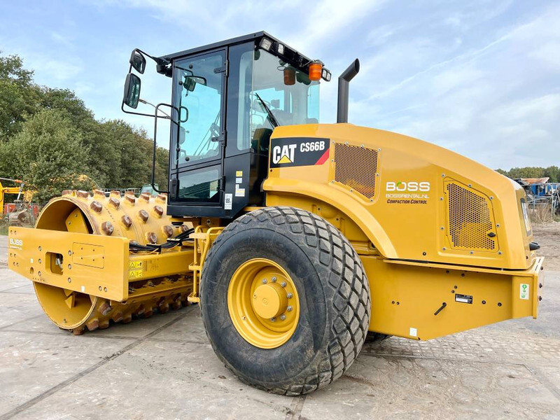 Roller Cat CS66B - CE Certified / Low Hours / Padfoot: picture 4