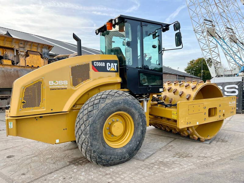 Roller Cat CS66B - CE Certified / Low Hours / Padfoot: picture 6