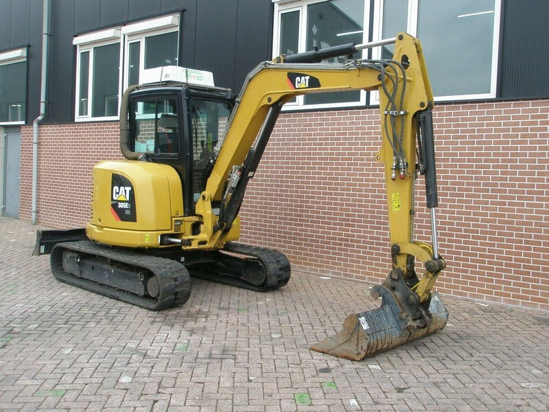 Caterpillar 305E - Mini excavator: picture 3