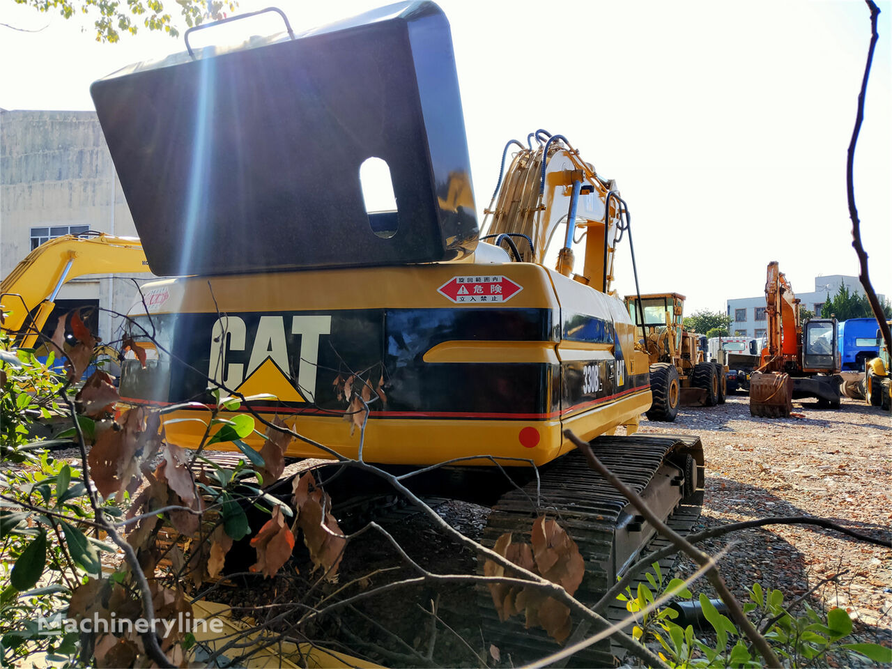Caterpillar 330BL - Crawler excavator: picture 4