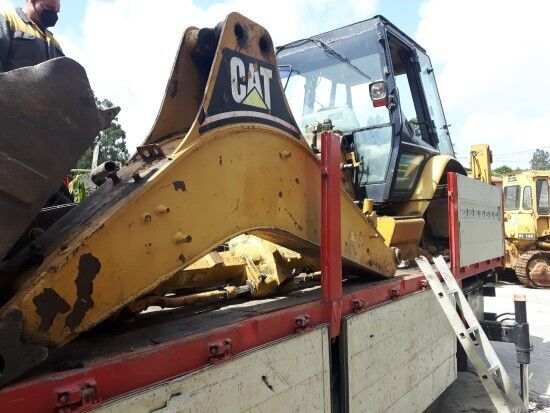 Caterpillar 432D - Backhoe loader: picture 2