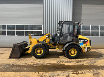 Wheel loader CATERPILLAR 906H