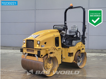 Caterpillar CB2.7 LOW HOURS - Roller: picture 1