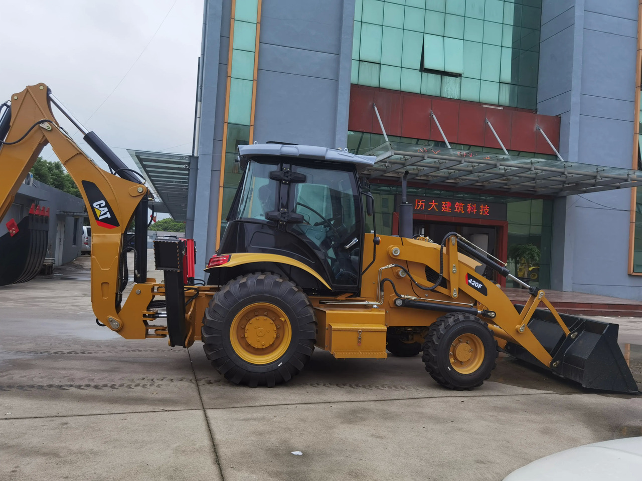 Cheap price backhoe loader Caterpillar used cat 420 backhoe wheel loader - Backhoe loader: picture 5