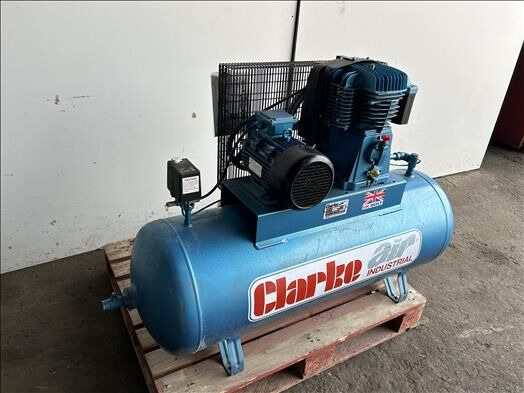 Clarke SE25C200 - Air compressor: picture 3