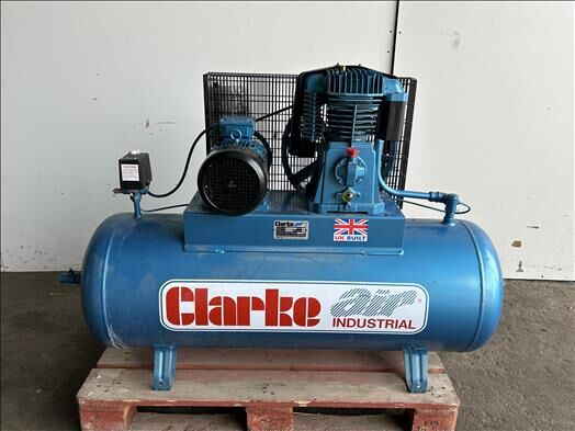 Clarke SE25C200 - Air compressor: picture 1