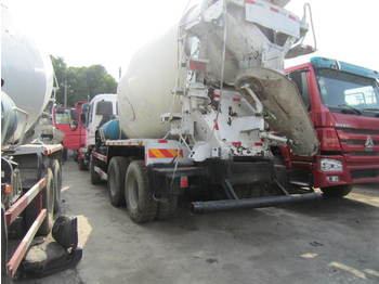 ISUZU 360 - Concrete mixer truck