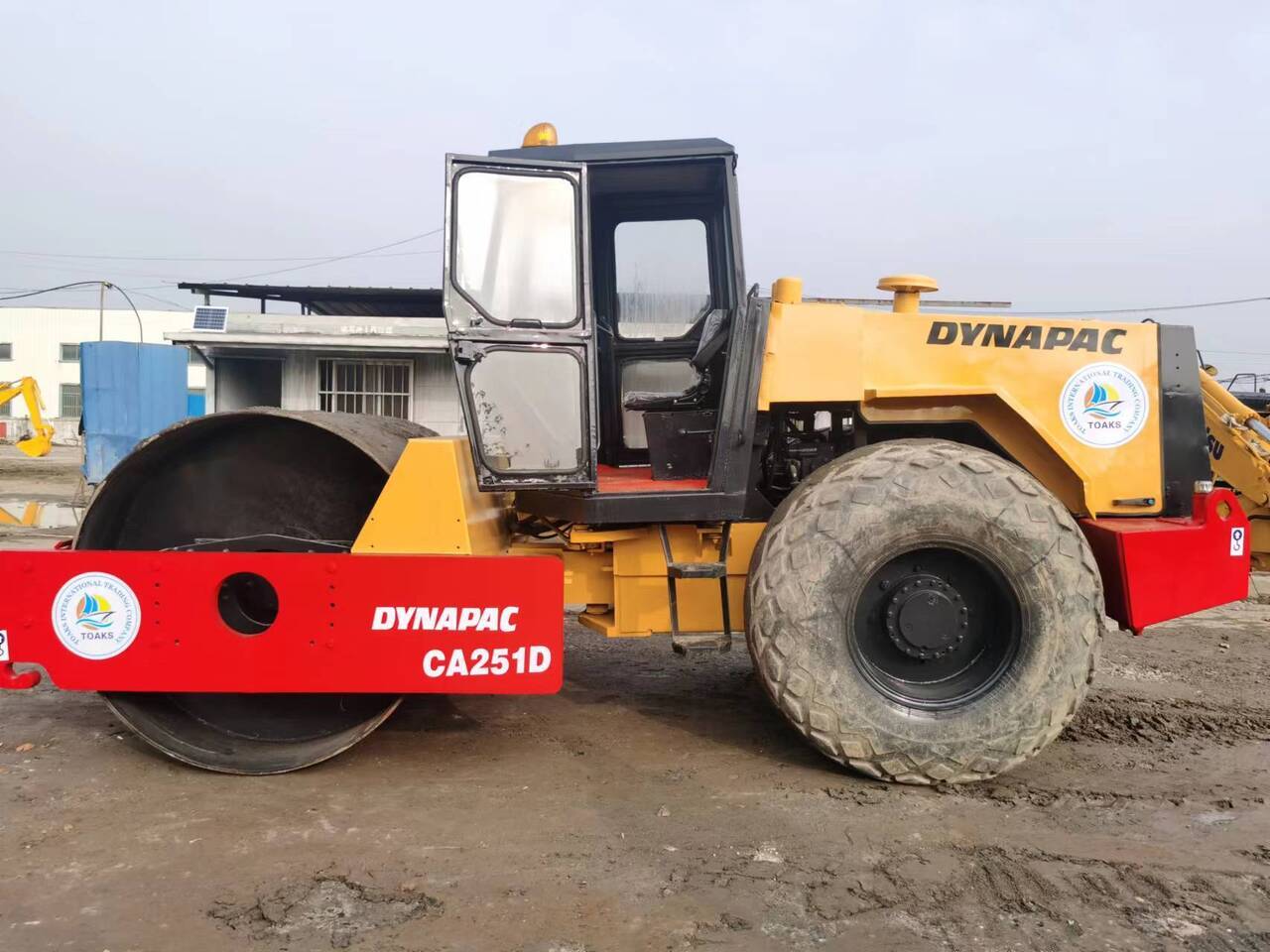 DYNAPAC CA251D - Road roller: picture 1