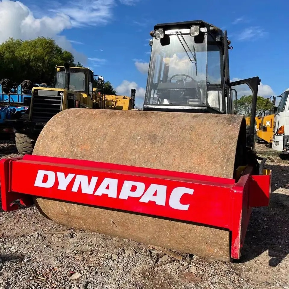 DYNAPAC CA251D road compactor single drum vibratory roller - Road roller: picture 5