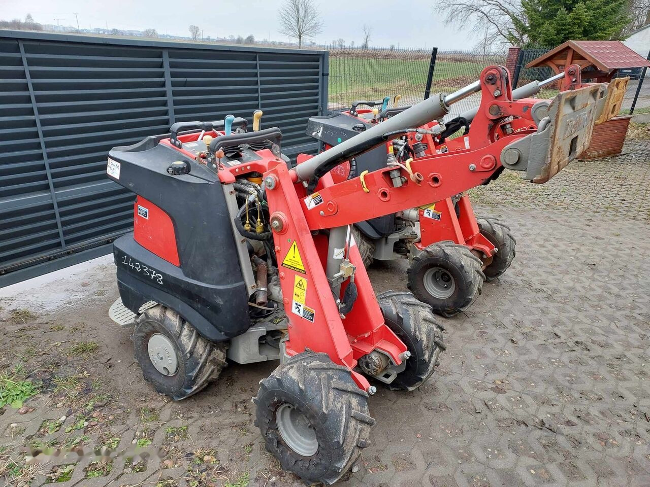 Ditch-Witch Zahn R300 - Trencher: picture 1