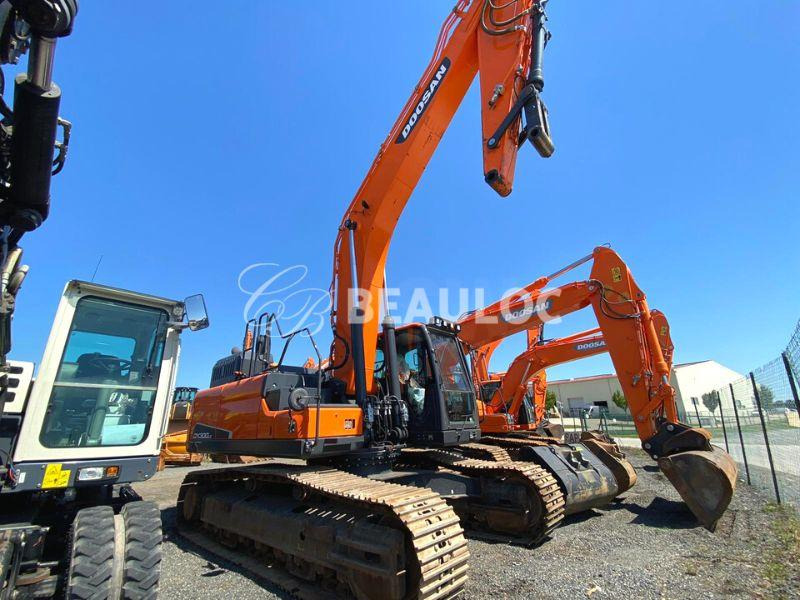 Doosan DX300LC - Crawler excavator: picture 2