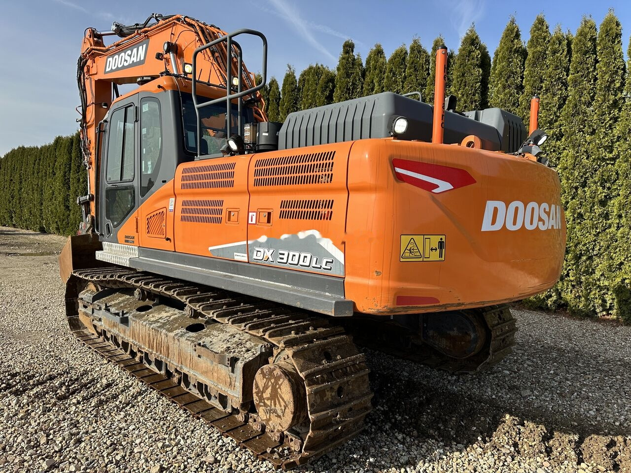 Doosan DX 300 LC-7 - Crawler excavator: picture 3