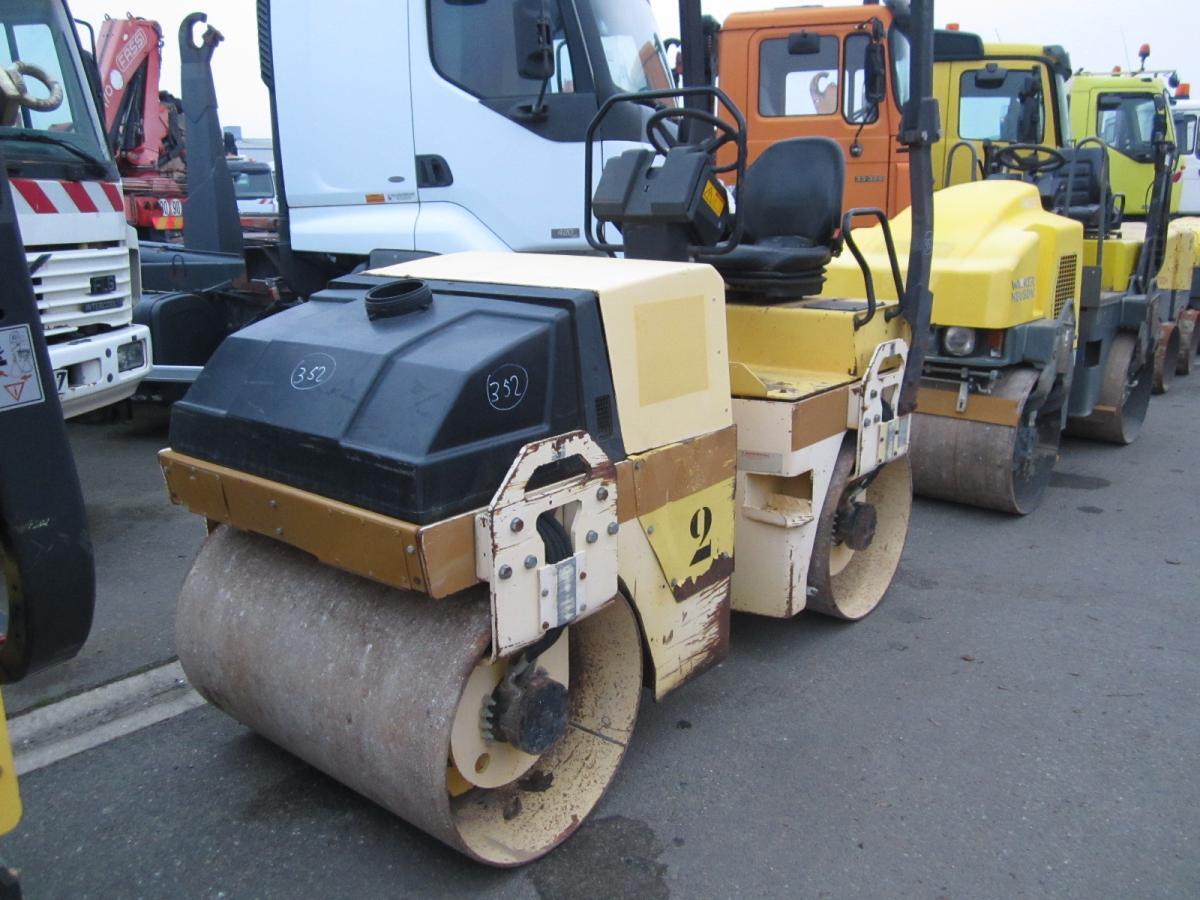 Dynapac CC102 - Road roller: picture 1