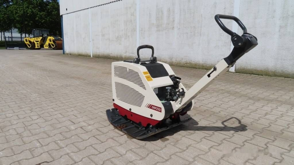 Dynapac DRP 25 D - Vibratory plate: picture 4