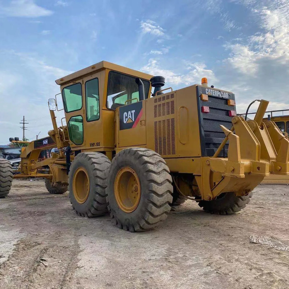 Few Working Hours Used Caterpillar 14H Motor Grader for sale - Grader: picture 1